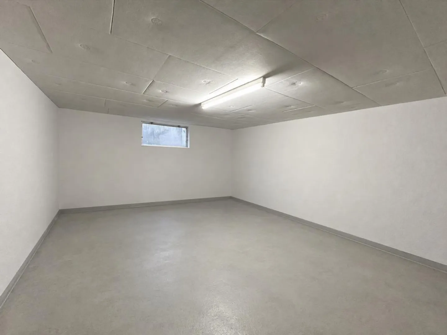 Salle de loisirs à louer à Hausen - Photo 1 sur 1
