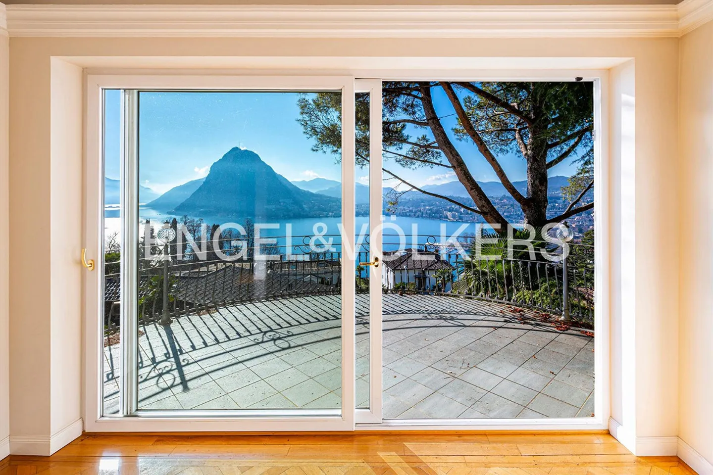 Charmante Villa mit Seesicht - Foto 4 von 13