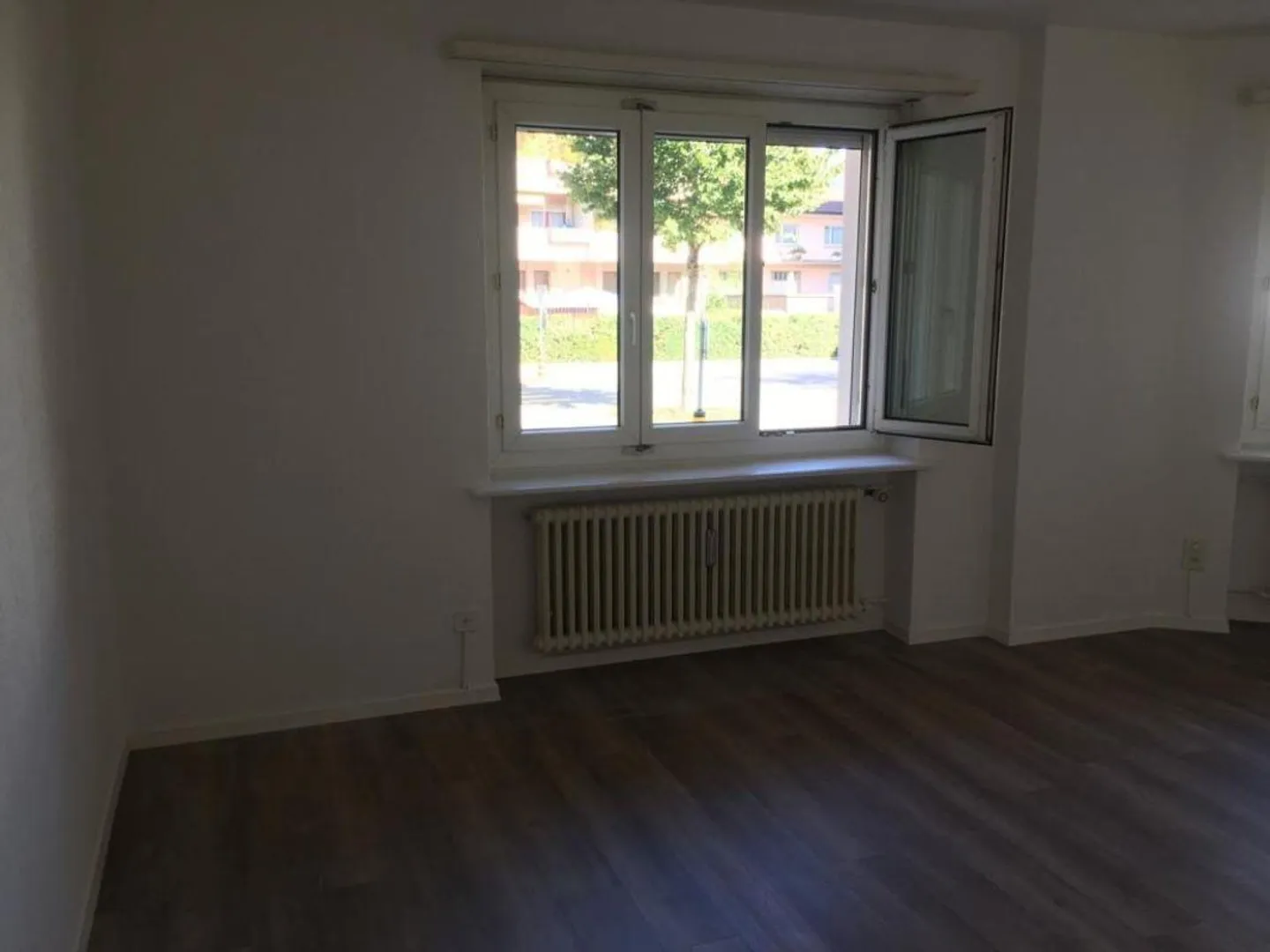 Cozy Studio Apartment - Photo 6 of 7