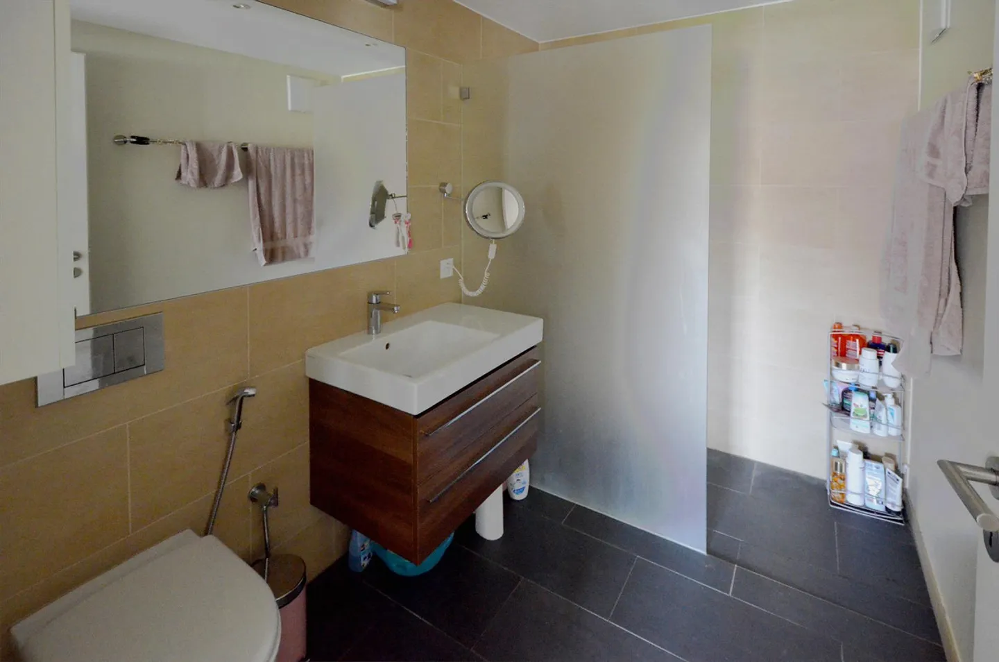 Appartamento 4.5 stanze con la disposizione perfetta Vivere / Dormire - Foto 3 di 11