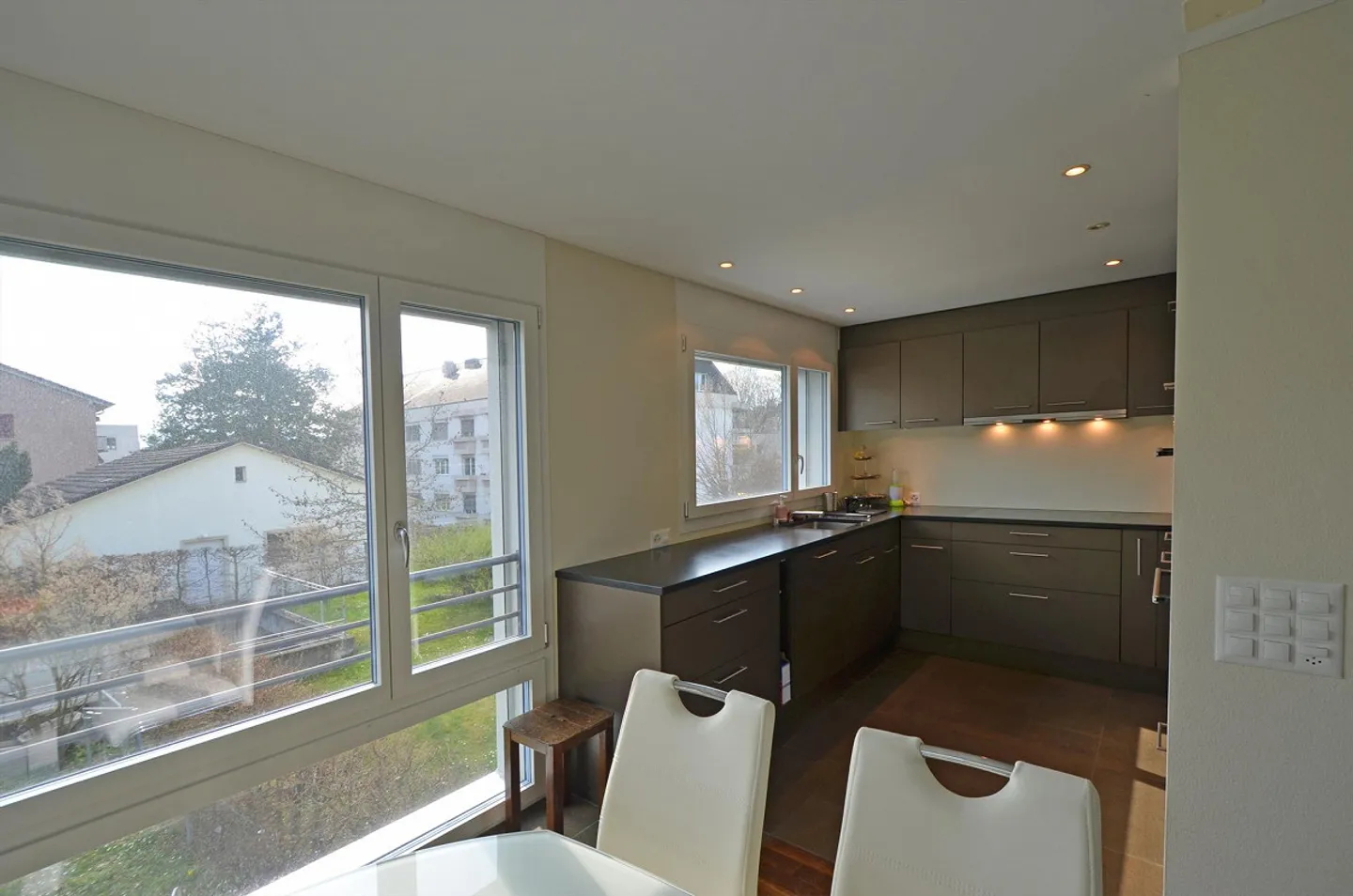 Appartamento 4.5 stanze con la disposizione perfetta Vivere / Dormire - Foto 6 di 11