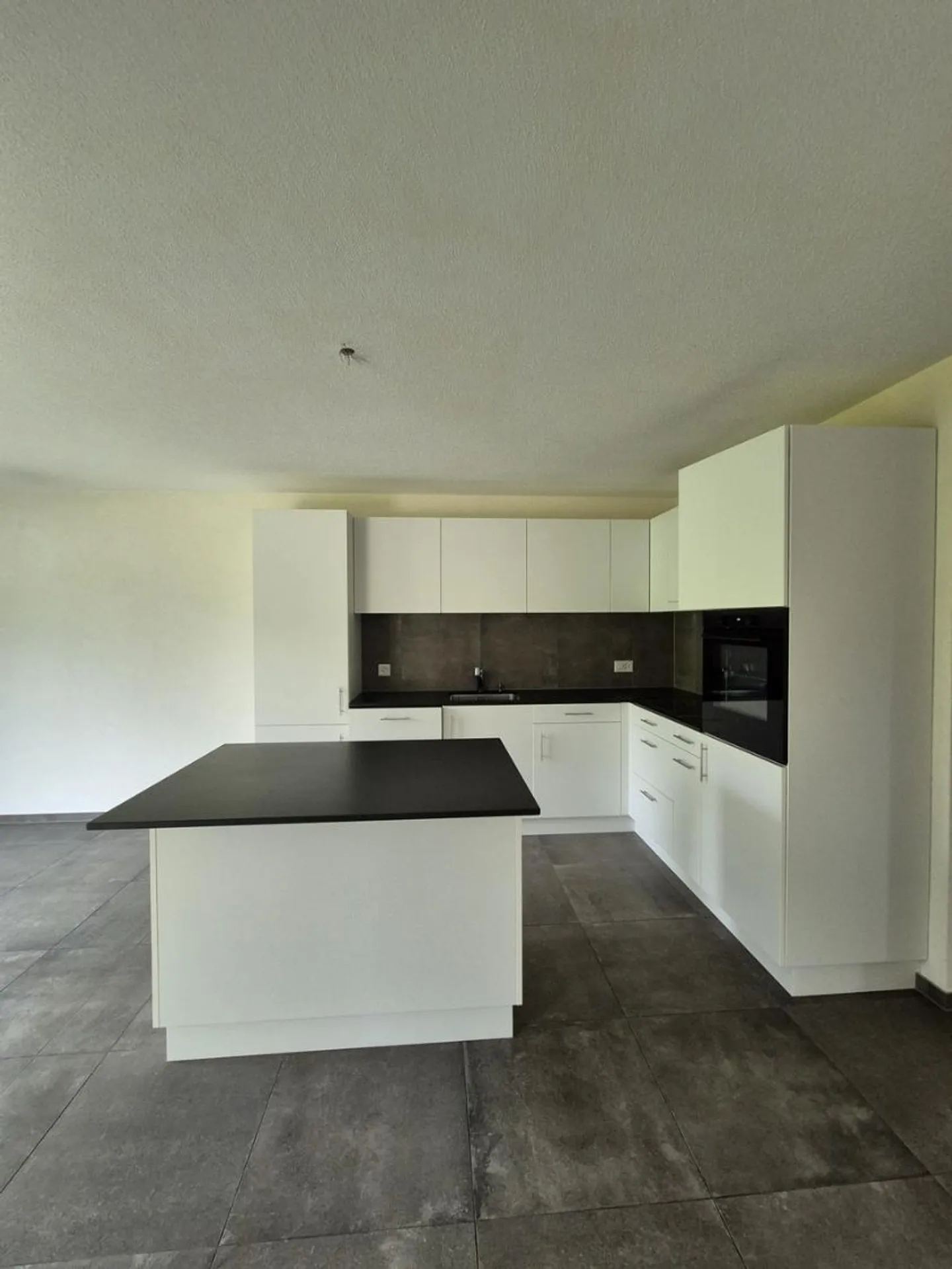 3,5 stanze di 86 m2 al piano terra - Foto 3 di 13