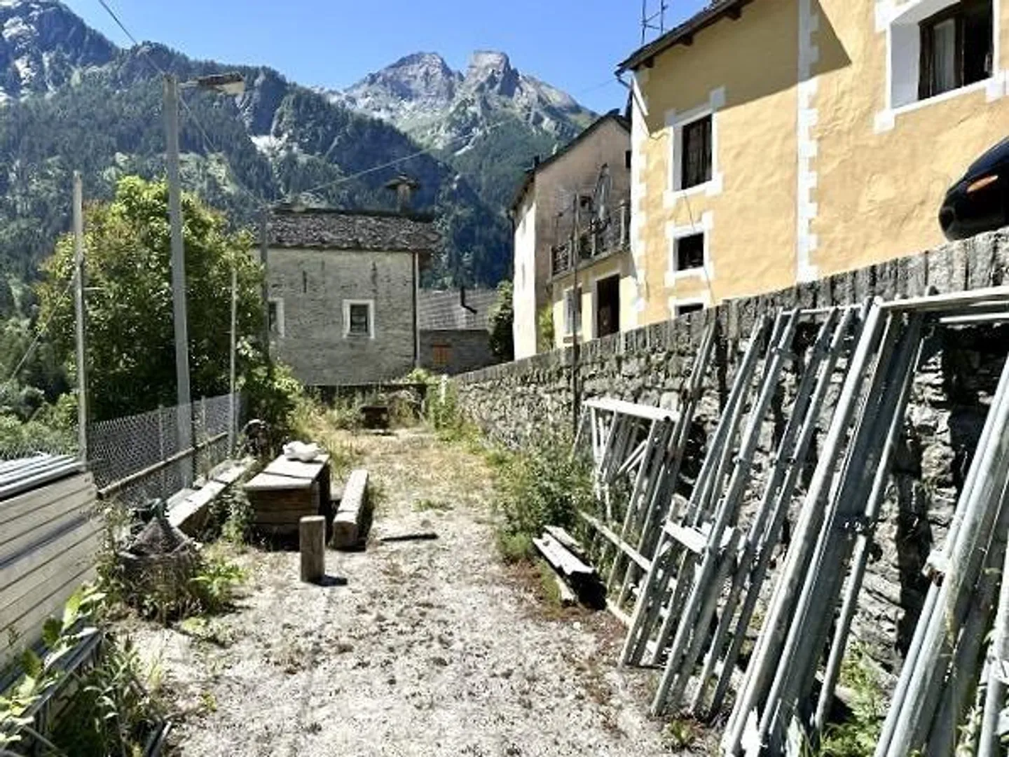 Large property with meadow land in a very sunny, quiet location... - Photo 55 of 63