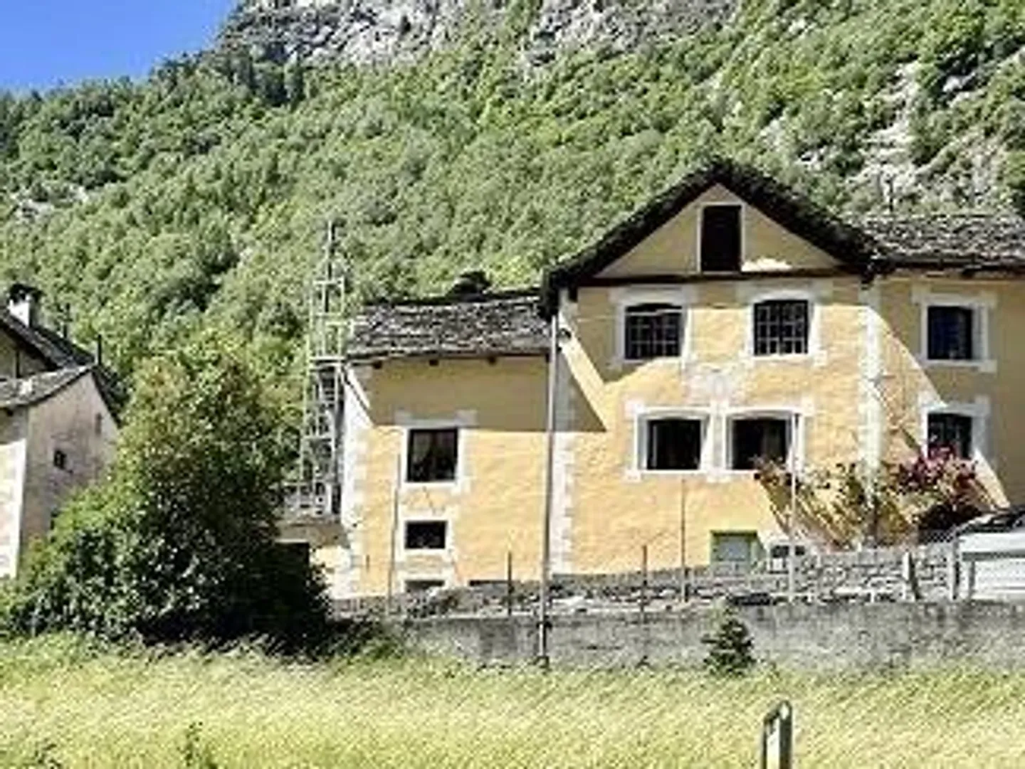 Large property with meadow land in a very sunny, quiet location... - Photo 60 of 63