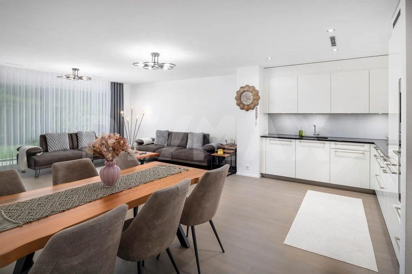 Votre nouveau chez-vous avec jardin et beaucoup de qualité de vie ! Appartement de jardin 3.5 pièces... - Photo 2 sur 13