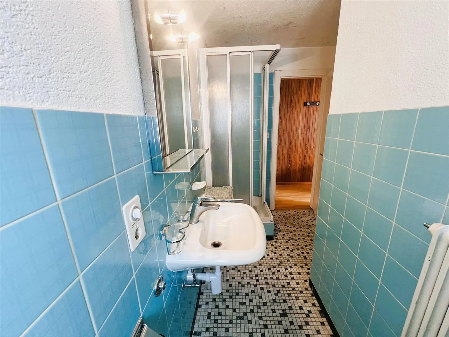 Schönes Studio - Geräumig und hell - Teilweise renoviert - Sehr ruhige Lage - Bi - Foto 8 von 13