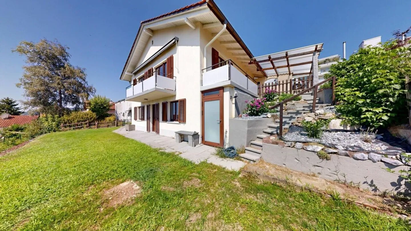 La tua nuova casa in una posizione soleggiata - ideale per famiglie e coppie - Foto 16 di 24