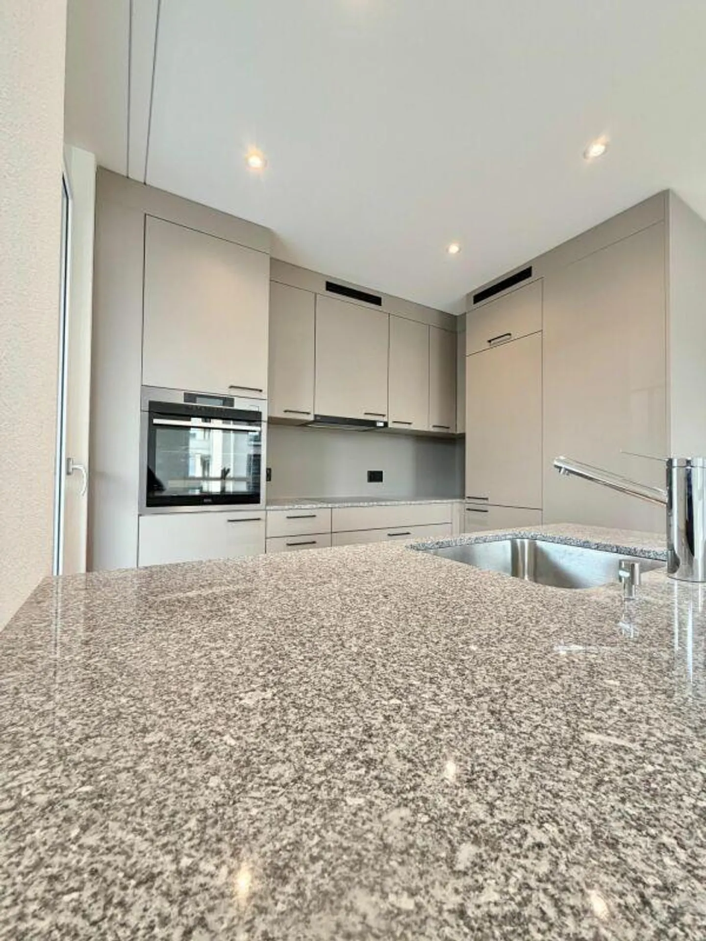 First occupancy exclusive new apartment - Photo 2 of 21