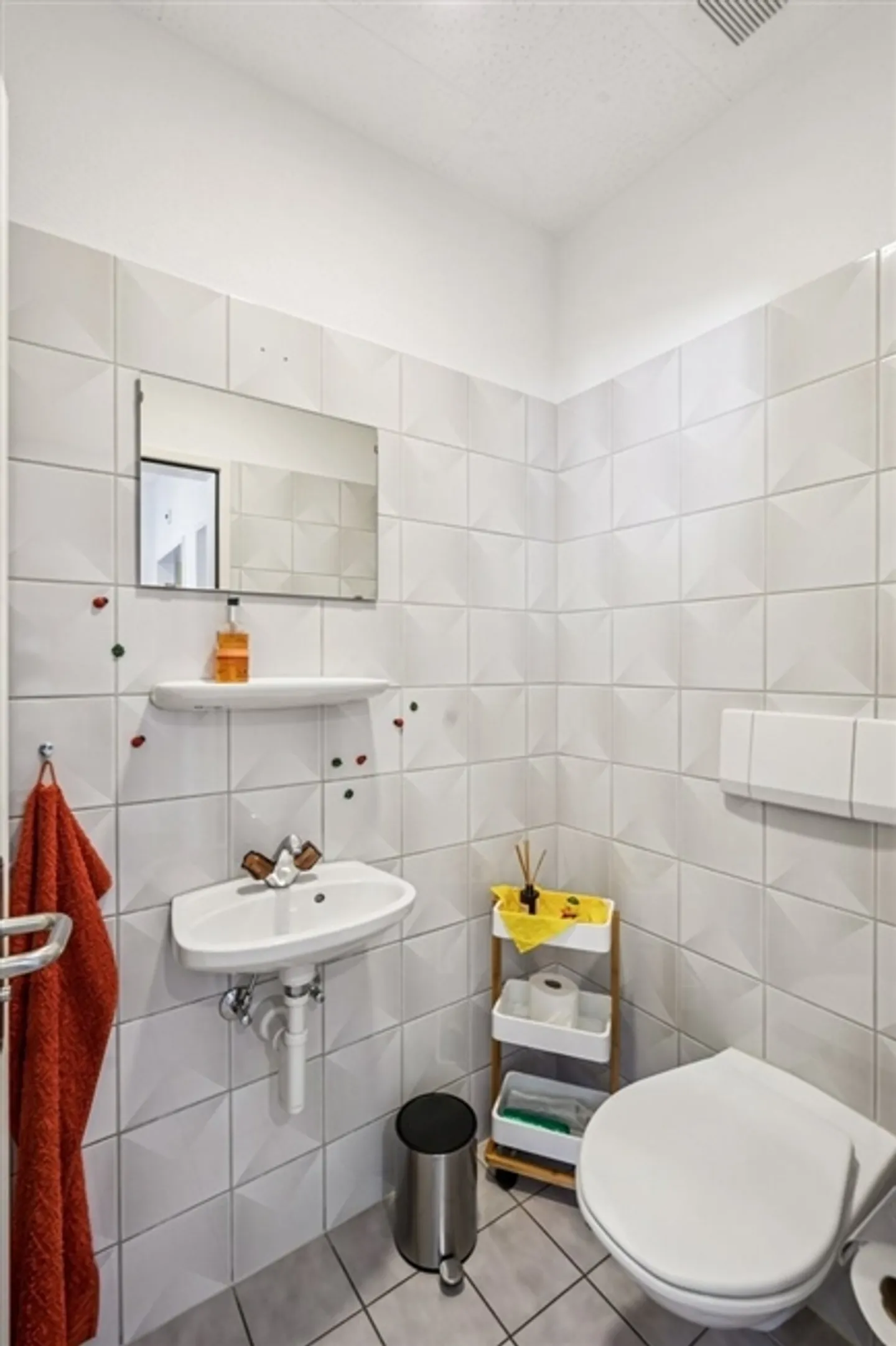 Prime Commercial Space in Amriswil - Photo 2 of 7