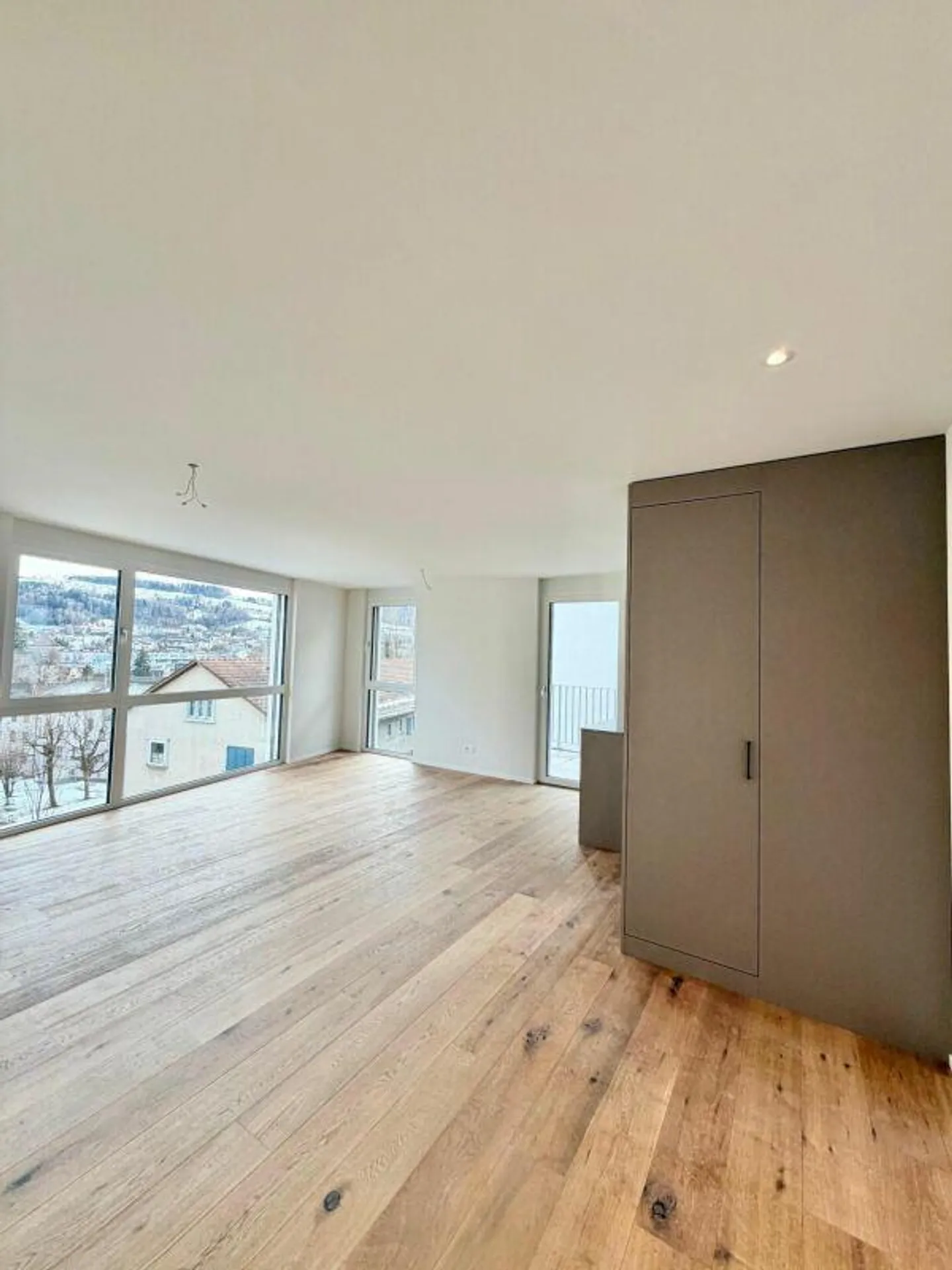 First occupancy exclusive new apartment - Photo 7 of 21