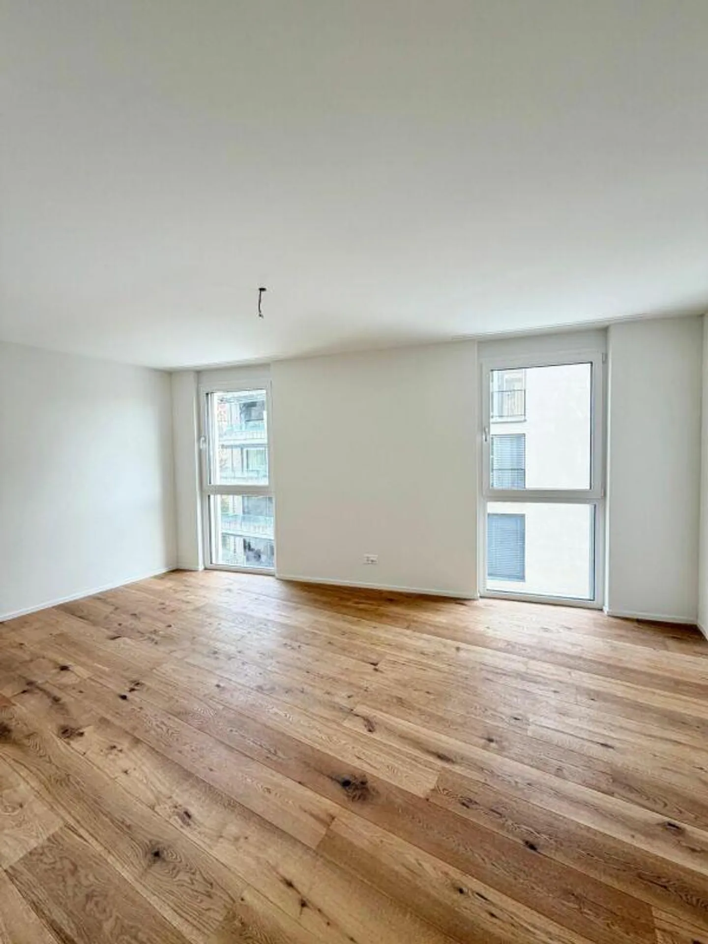 First occupancy exclusive new apartment - Photo 11 of 21