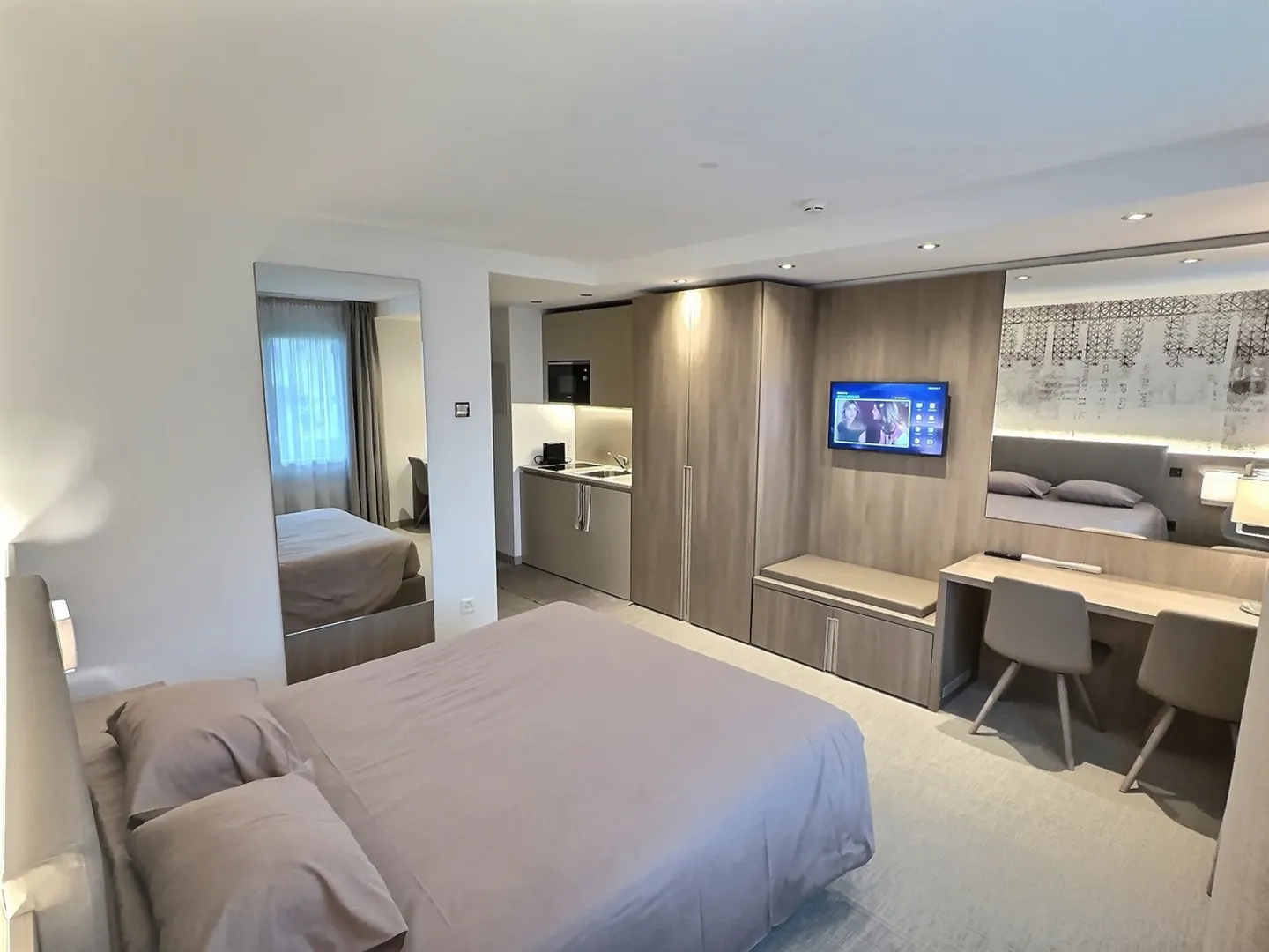 Furnished high-end studios for rent in front of EPFL - Photo 3 of 9