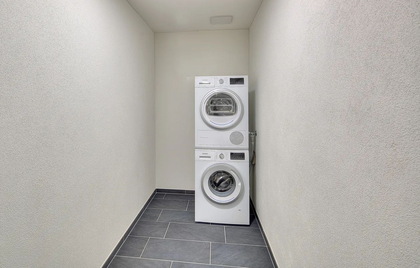 Modernes Apartment mit Balkon - Foto 7 von 7