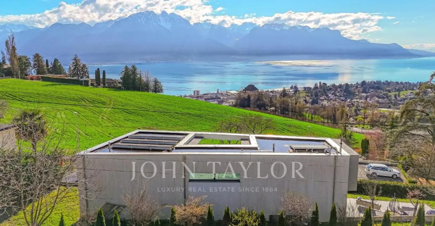 Villa contemporaine avec vue sur le lac - Photo 2 sur 13