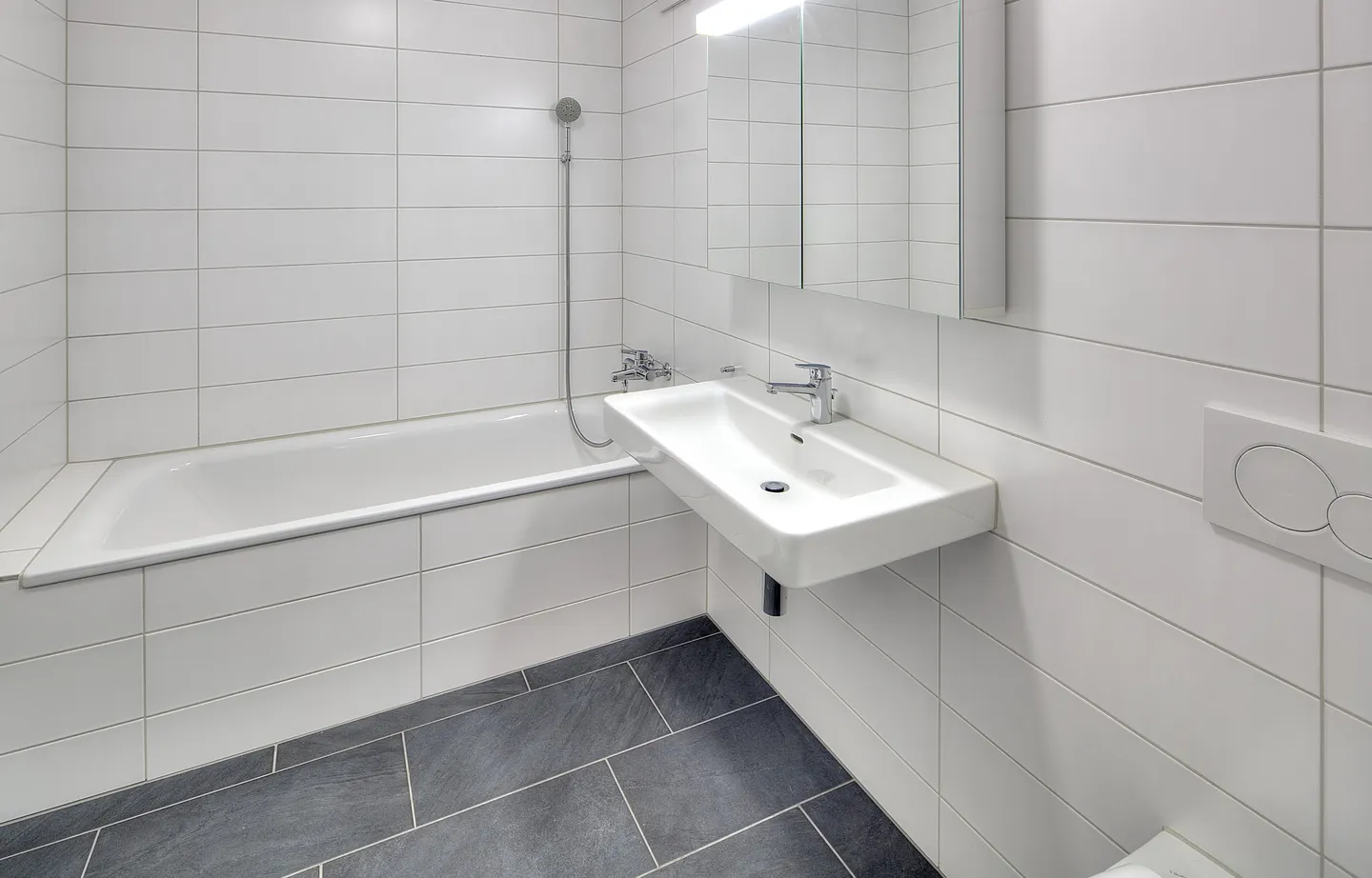 Modernes Apartment mit Balkon - Foto 4 von 7
