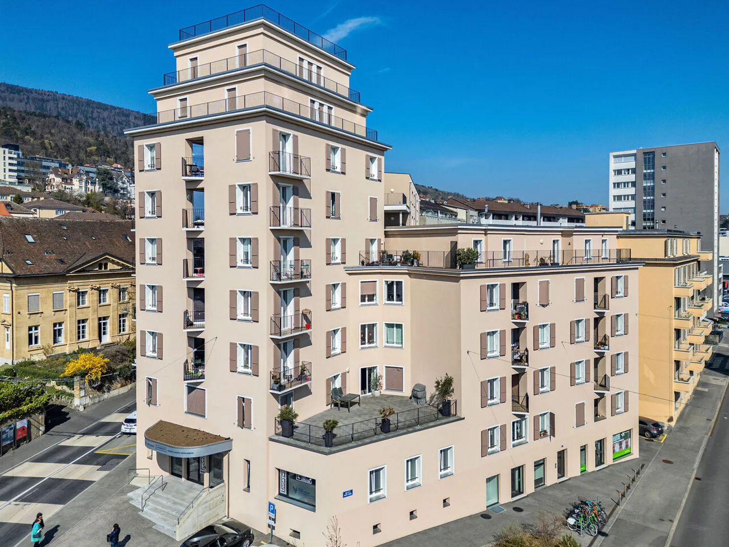 Appartamento soleggiato con grande terrazza - Foto 1 di 7