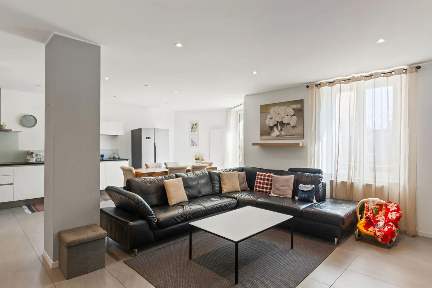 Appartamento soleggiato con grande terrazza - Foto 4 di 7