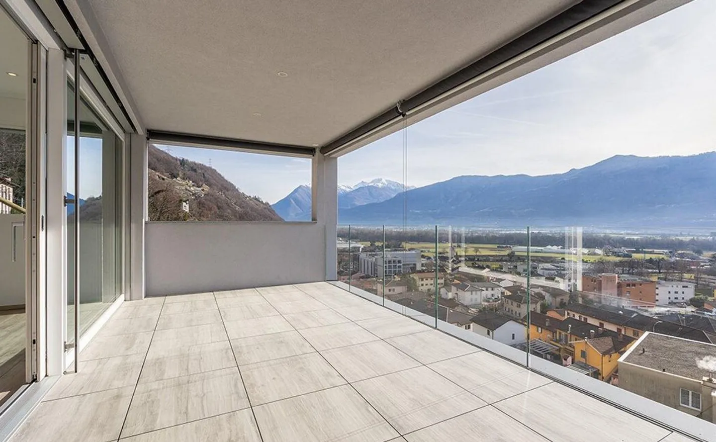 VILLA WITH SWIMMING POOL OF 5.5 ROOMS IN SEMENTINA - Photo 5 of 16