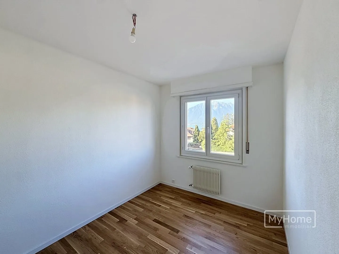 Appartement avec 3 chambres entièrement rénové au 2ème étage ! - Photo 5 sur 8