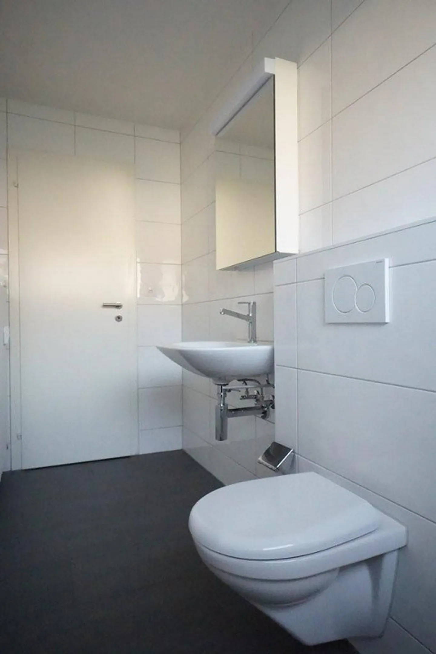 Moderne 2-Zimmerwohnung in Aesch - Foto 3 von 8