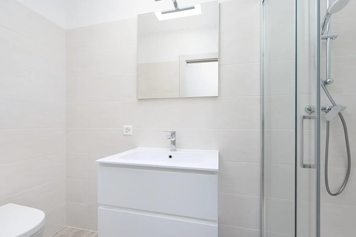 VILLA WITH SWIMMING POOL OF 5.5 ROOMS IN SEMENTINA - Photo 14 of 16