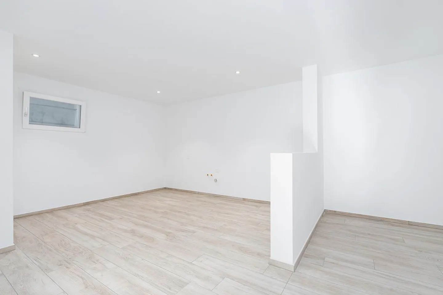 VILLA WITH SWIMMING POOL OF 5.5 ROOMS IN SEMENTINA - Photo 15 of 16