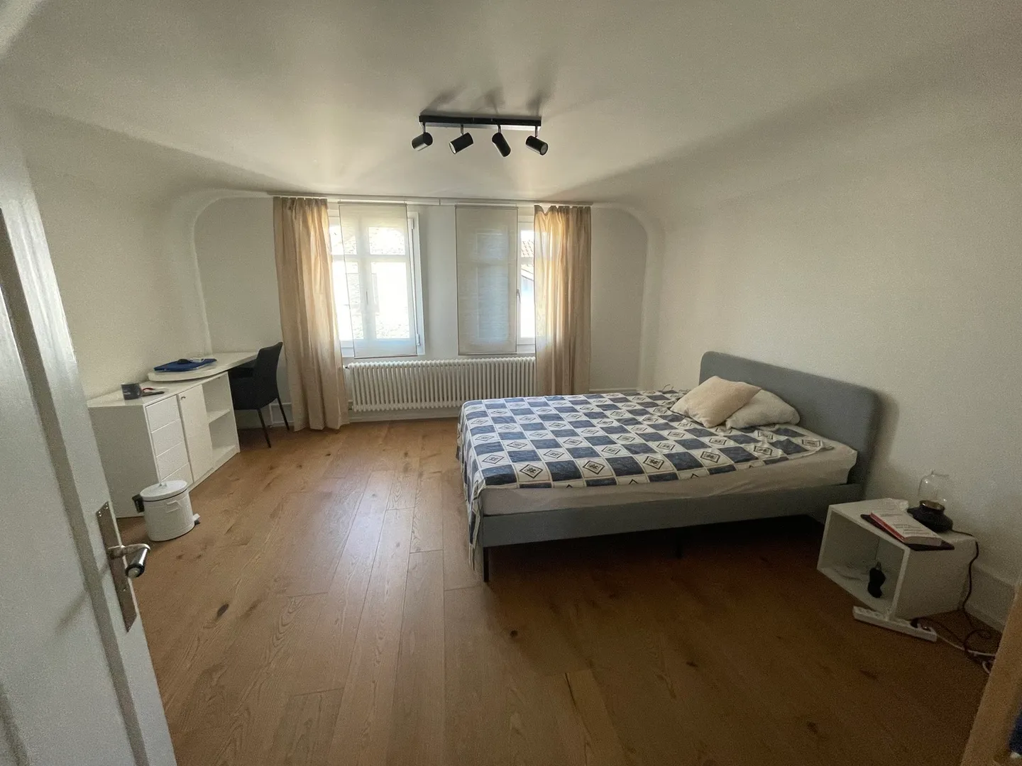 4½ ZIMMER-DACHWOHNUNG IN LUTERBACH (SO), MÖBLIERT, TEMPORÄR - Foto 4 von 9