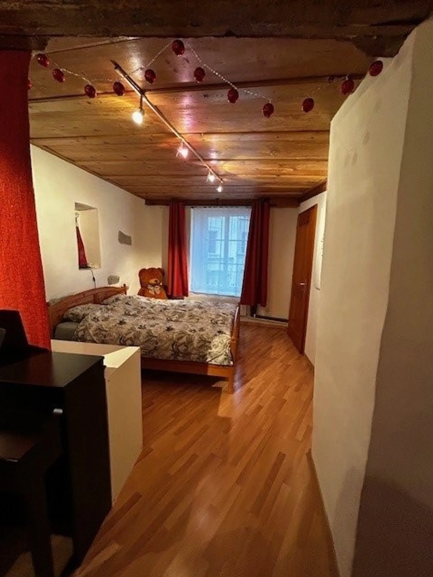 Appartement de 3.5 pièces avec du cachet. - Photo 4 sur 6