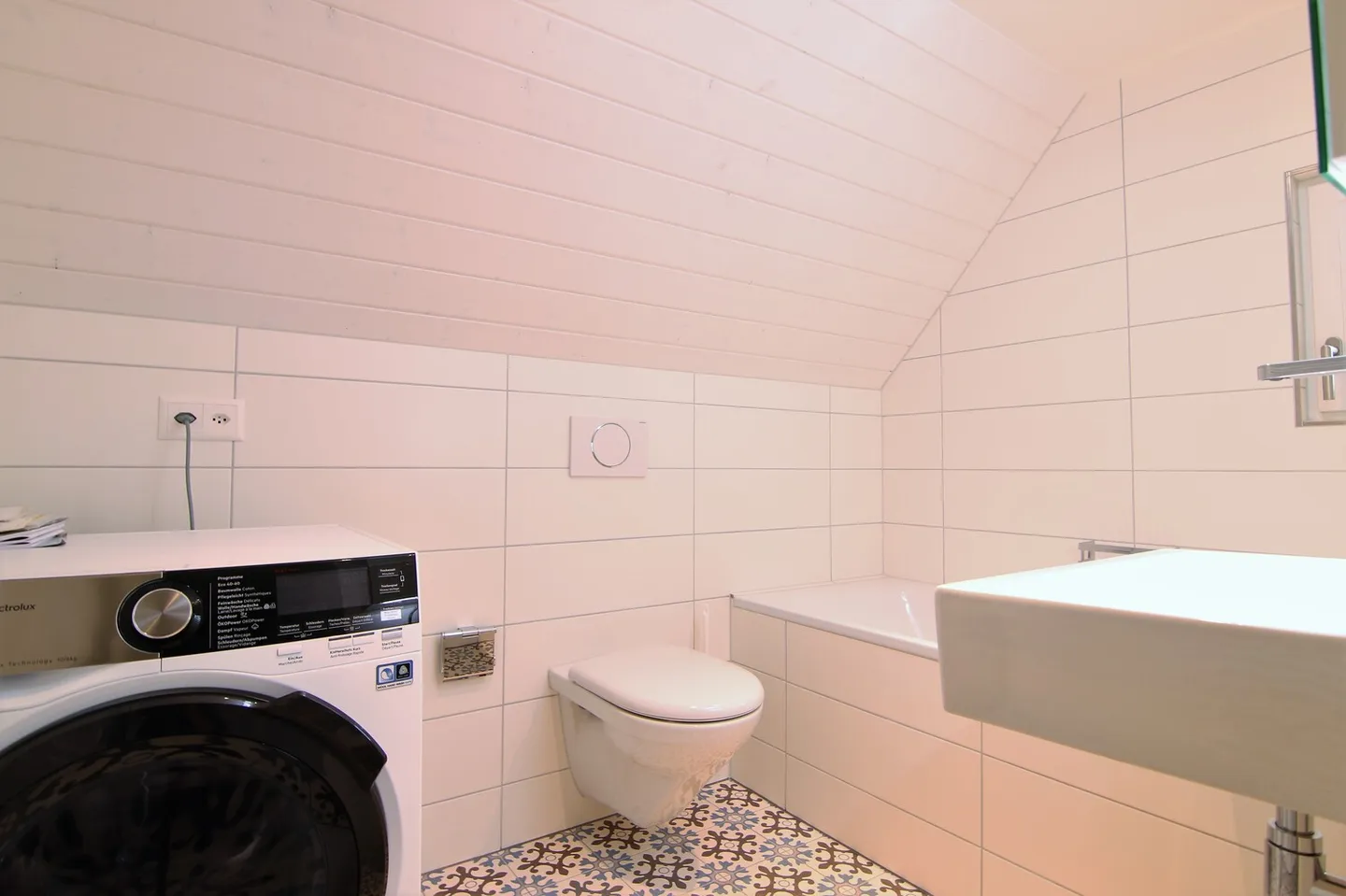 4½ ZIMMER-DACHWOHNUNG IN LUTERBACH (SO), MÖBLIERT, TEMPORÄR - Foto 8 von 9