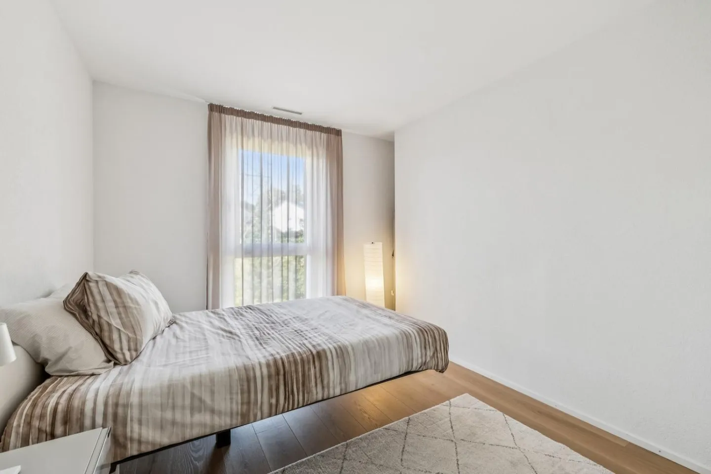 Magnifico appartamento Minergie con grande terrazza di 42 m² con vista lago - Foto 9 di 10