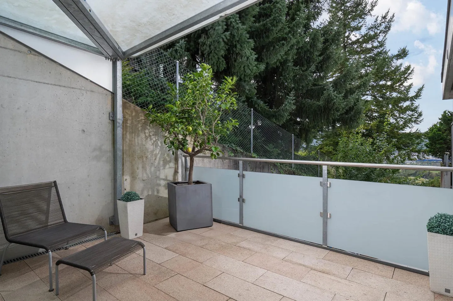 Traumhafte Attika mit Terrasse - Foto 11 von 16