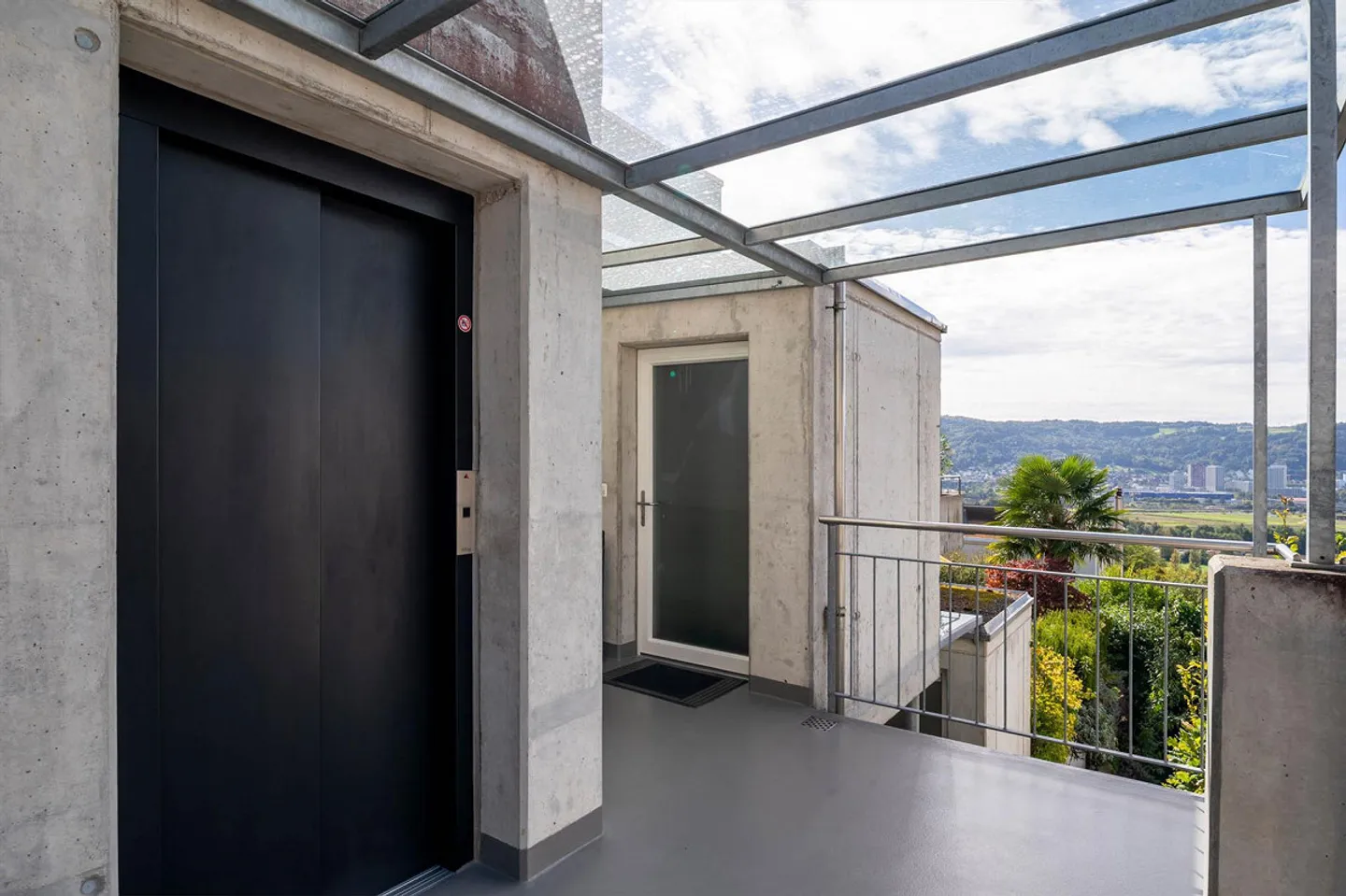 Traumhafte Attika mit Terrasse - Foto 13 von 16