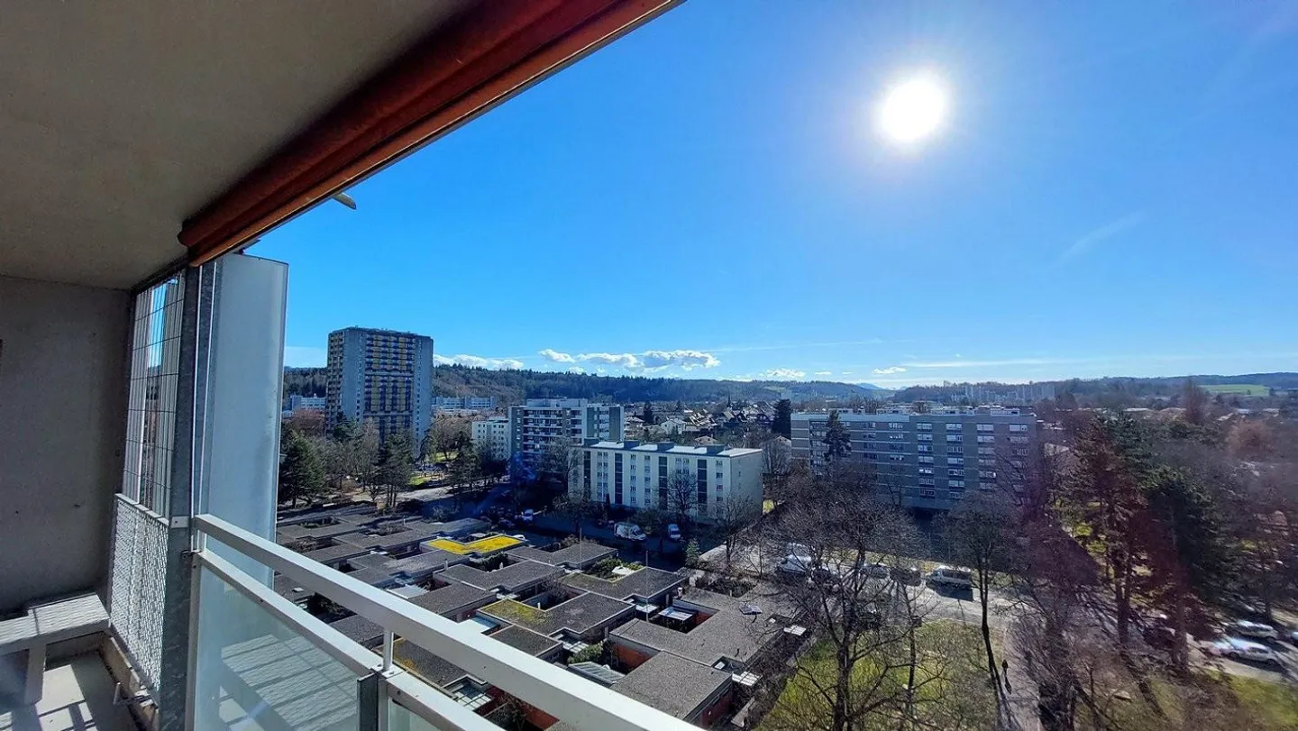 4.5-ZW at 93 m² on the 6th floor - Photo 9 of 10