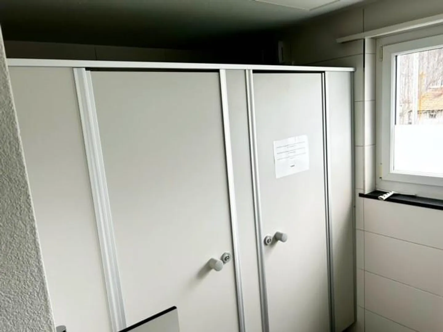 camera condivisa vicino alla stazione ferroviaria - Foto 4 di 18