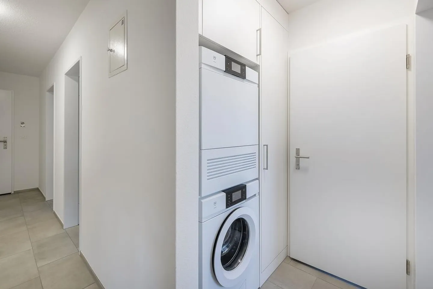 Frisch sanierte 4-Zimmerwohnung mit Sitzplatz und Waschturm - Foto 4 von 7