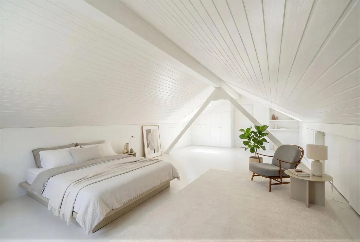 Unique architecture and panoramic view of Lake Geneva. - Photo 5 of 13