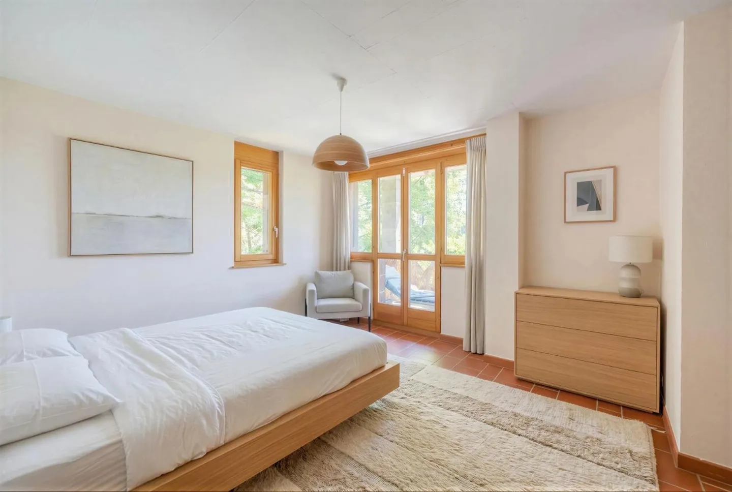 Unique architecture and panoramic view of Lake Geneva. - Photo 6 of 13