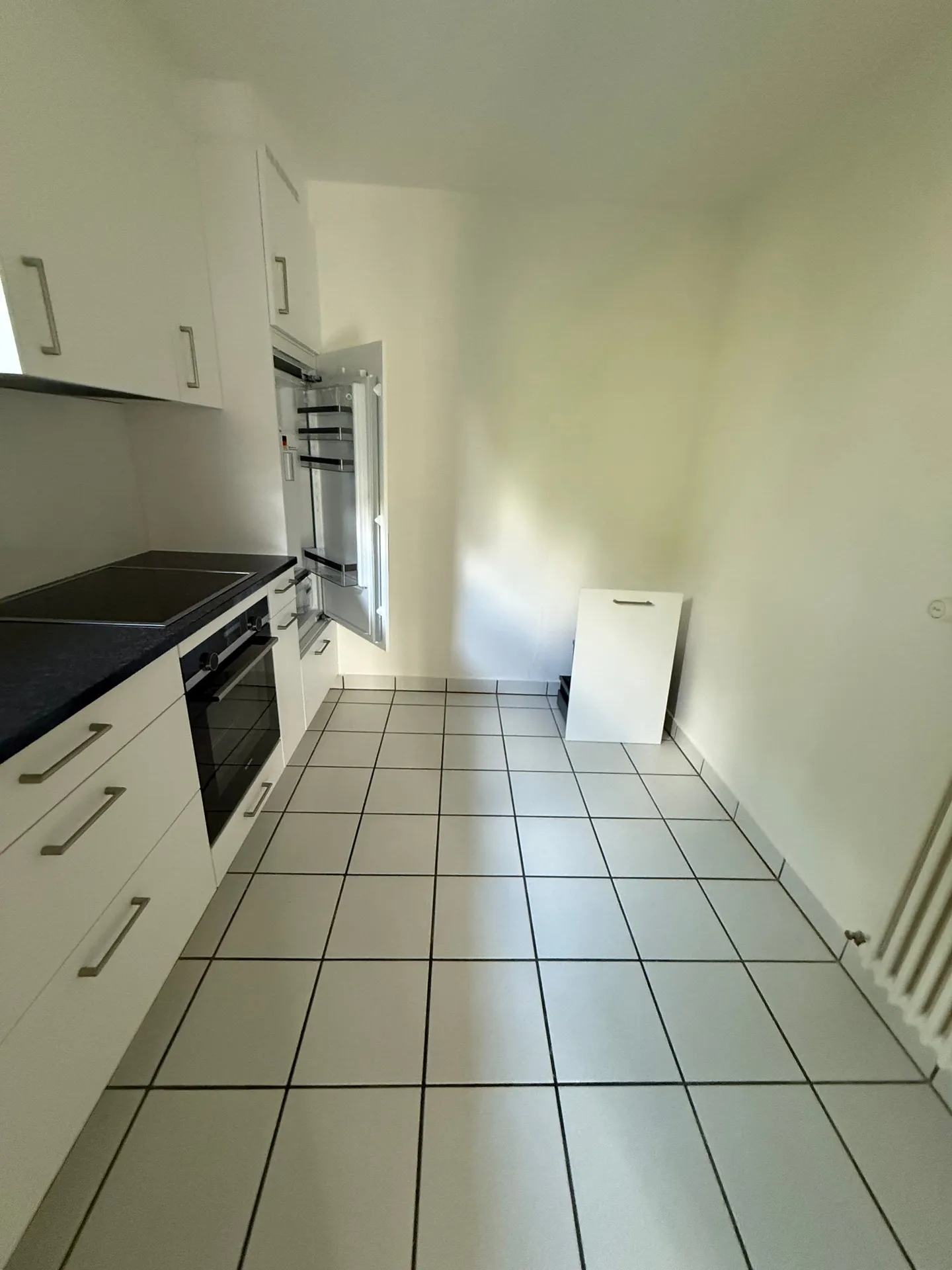 Appartamento affascinante con 2 camere e patio - Foto 8 di 17