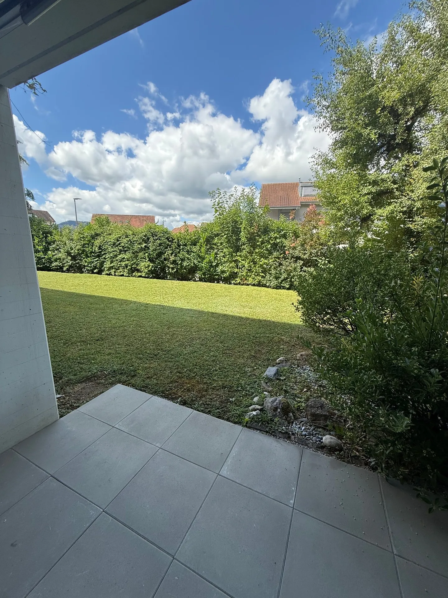 Appartamento affascinante con 2 camere e patio - Foto 4 di 17