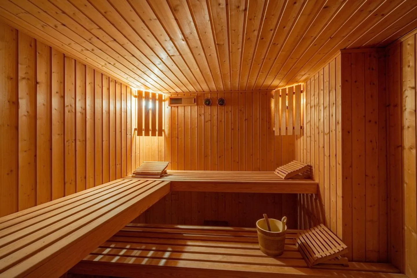 Unique architecture and panoramic view of Lake Geneva. - Photo 12 of 13