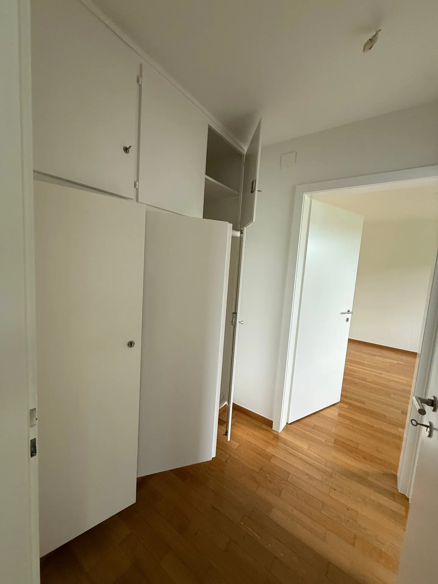 Appartamento affascinante con 2 camere e patio - Foto 13 di 17