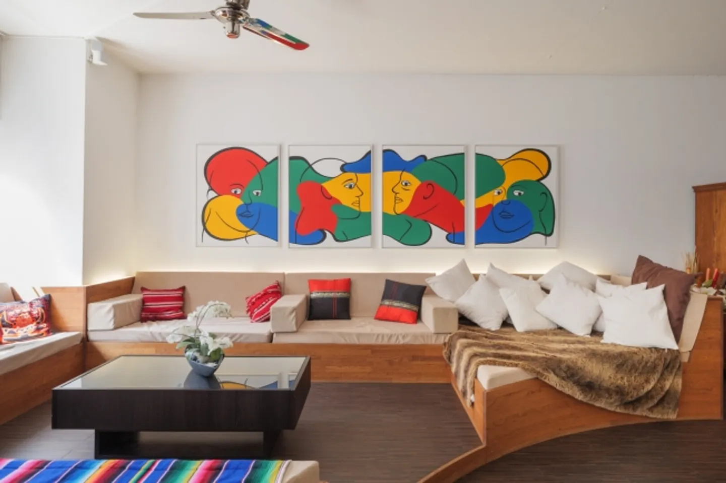 LOFT SPECTACLE WITH MONSTER TERRACE - Photo 7 of 8