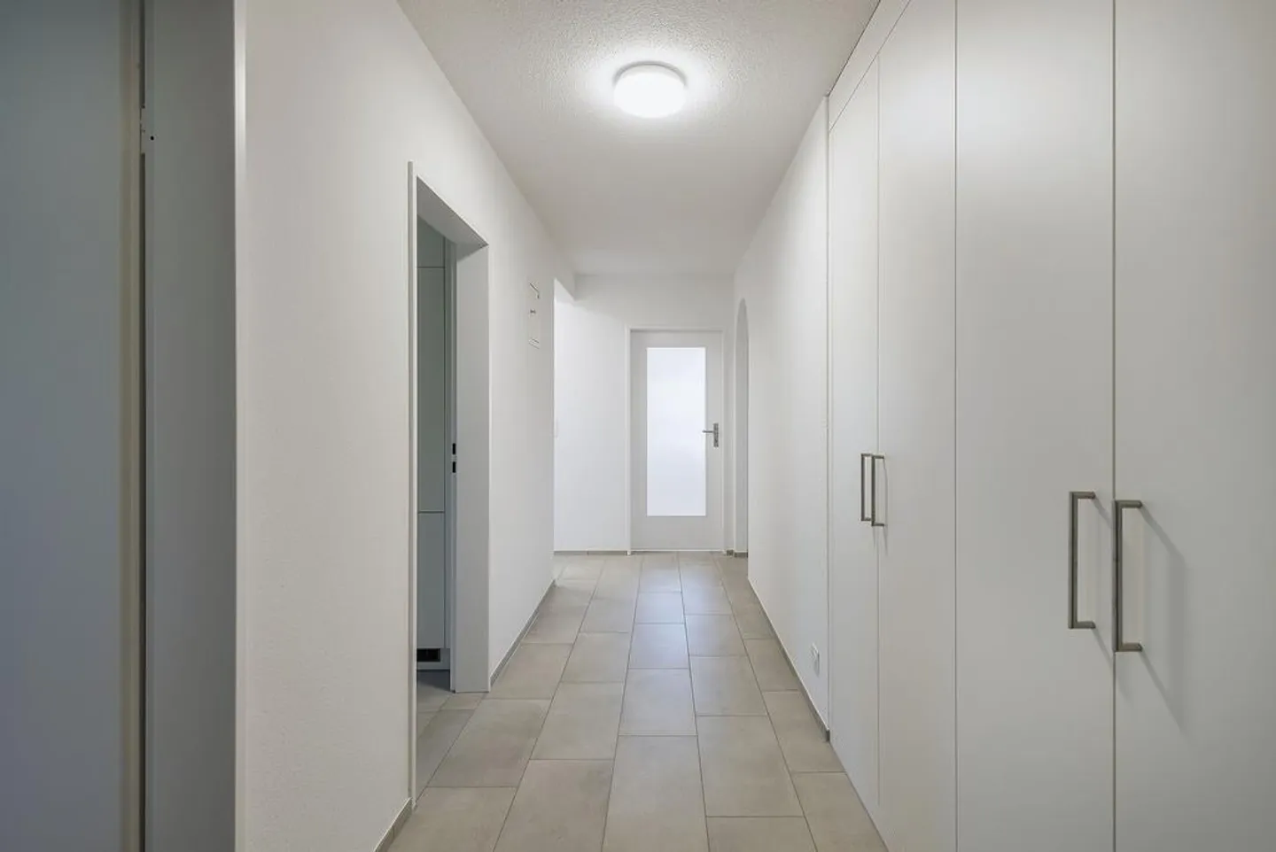 Frisch sanierte 4-Zimmerwohnung mit Sitzplatz und Waschturm - Foto 6 von 7