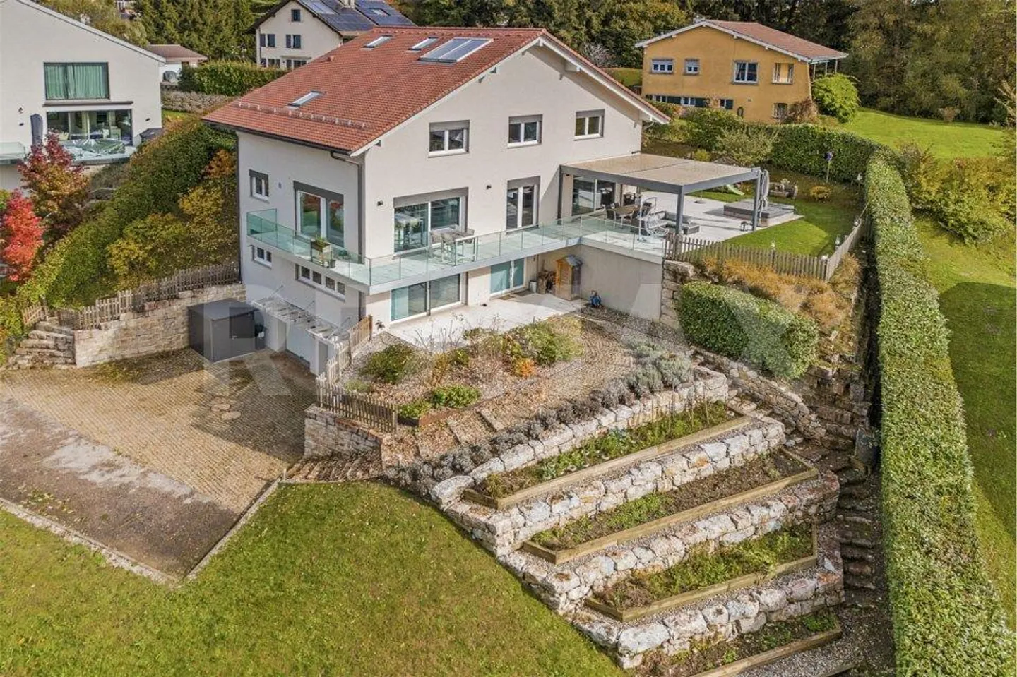 9-Zimmer-Haus - Foto 2 von 13