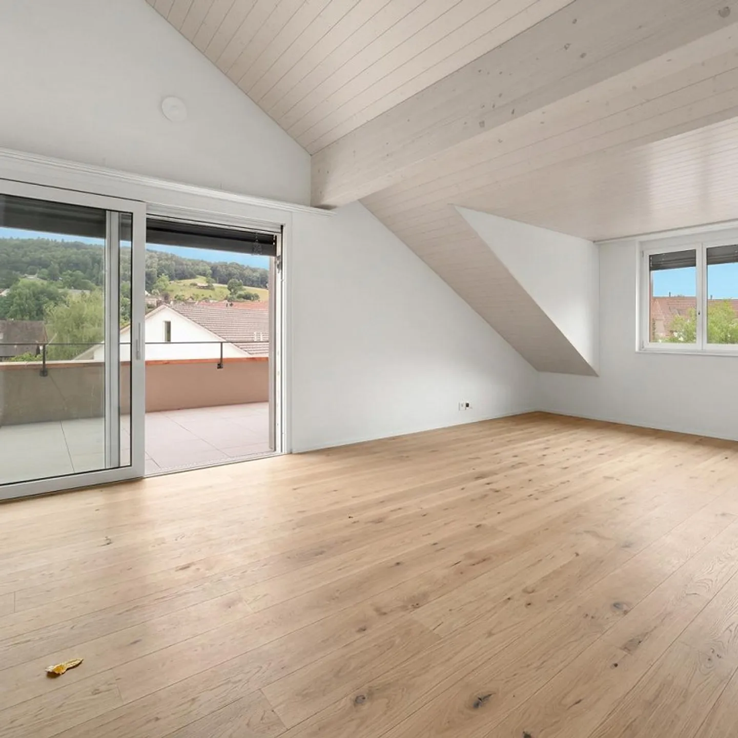 Prima occupazione: appartamento attico esclusivo con enorme balcone e camino - Foto 9 di 28
