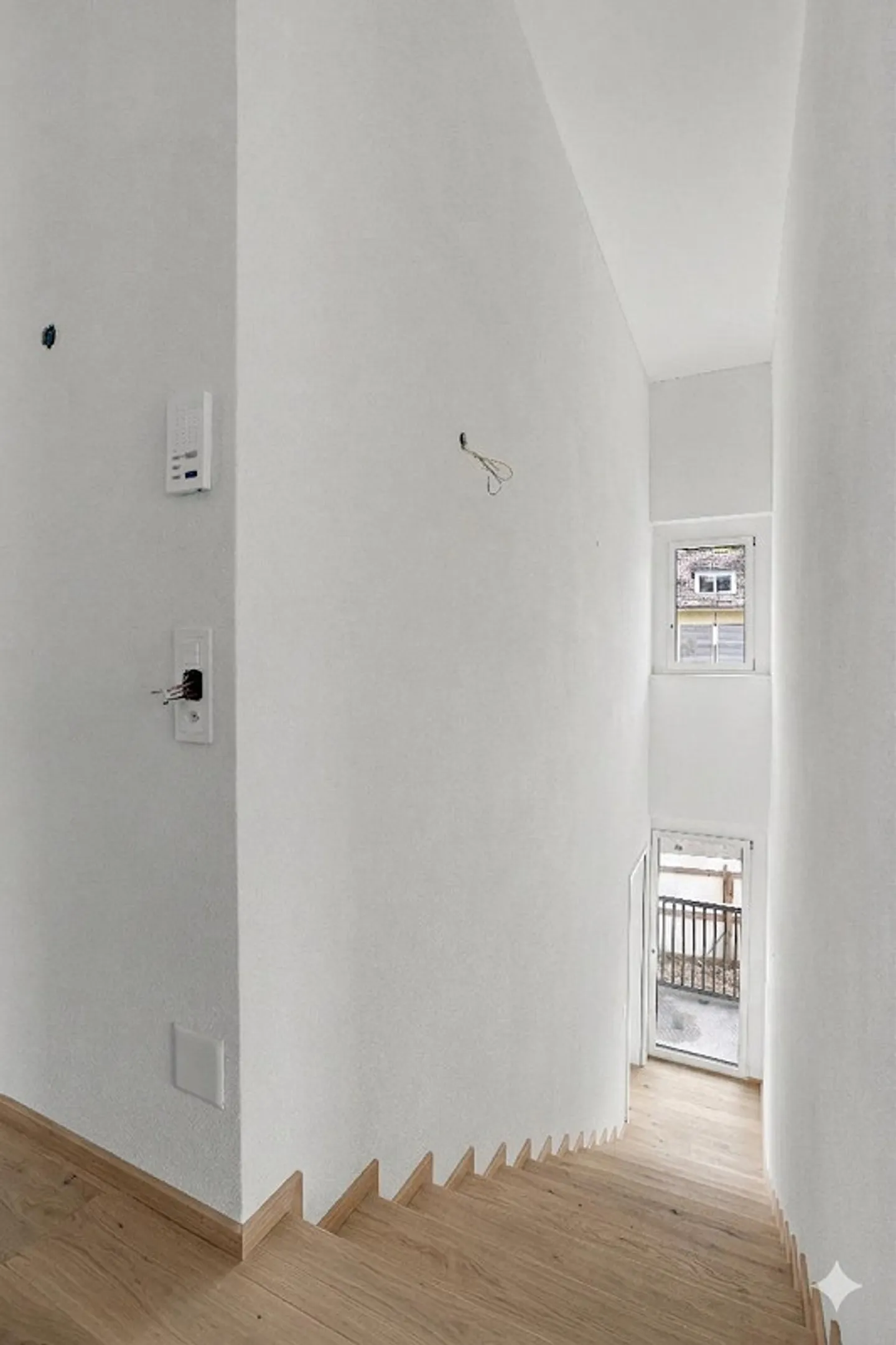 Prima occupazione: appartamento attico esclusivo con enorme balcone e camino - Foto 23 di 28