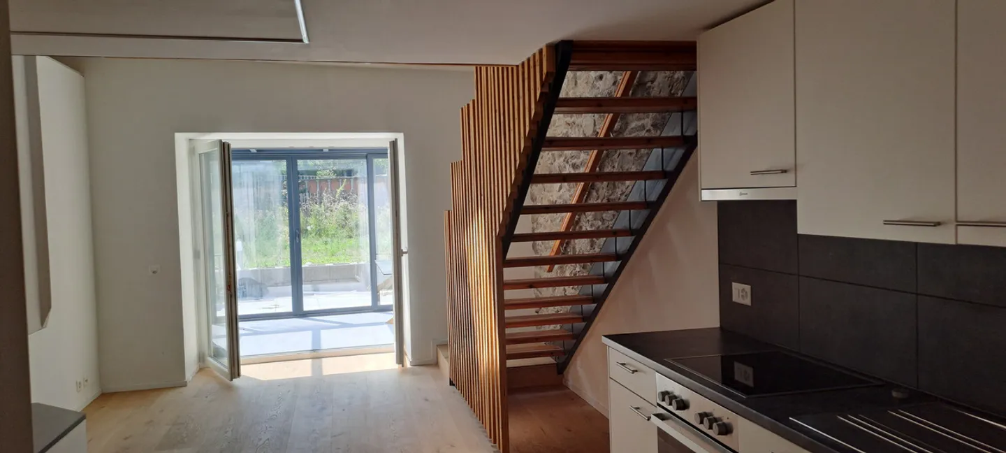 A Vendre 3 Pièces Pour Investisseur
Plein Centre
Evionnaz - Foto 1 di 37