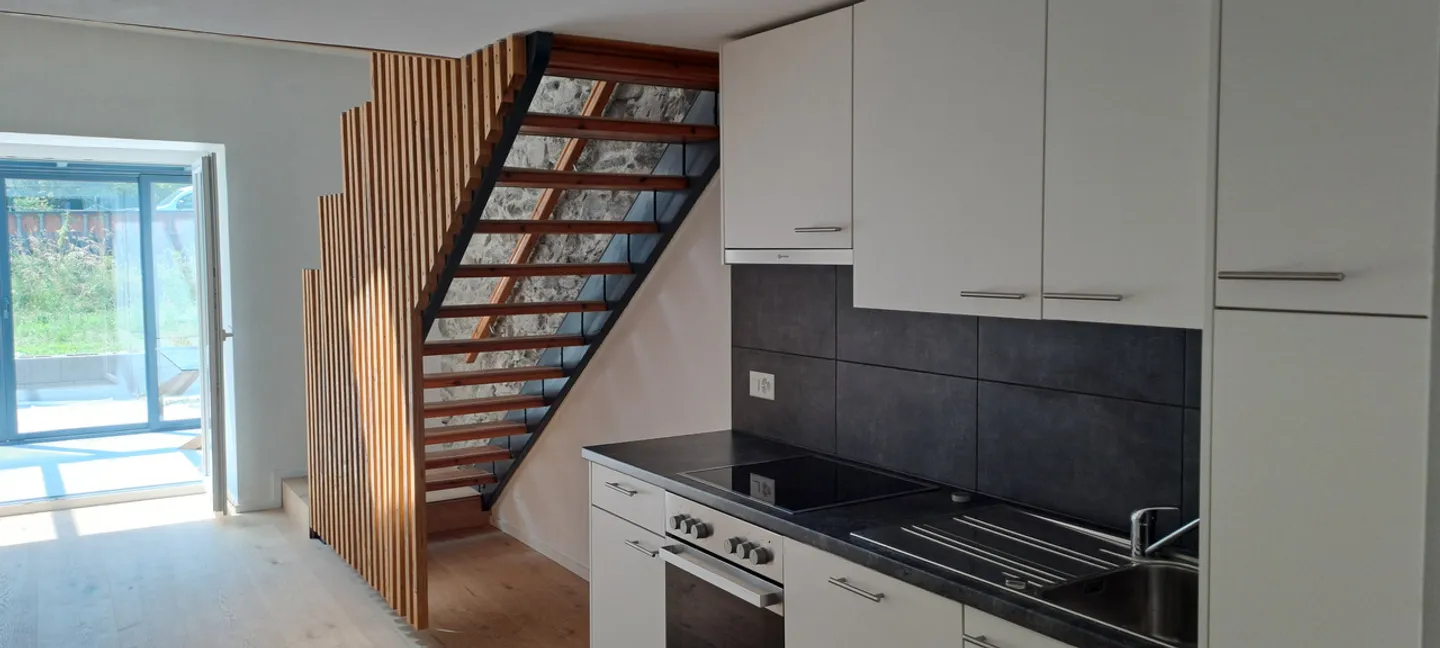 A Vendre 3 Pièces Pour Investisseur
Plein Centre
Evionnaz - Foto 3 di 37