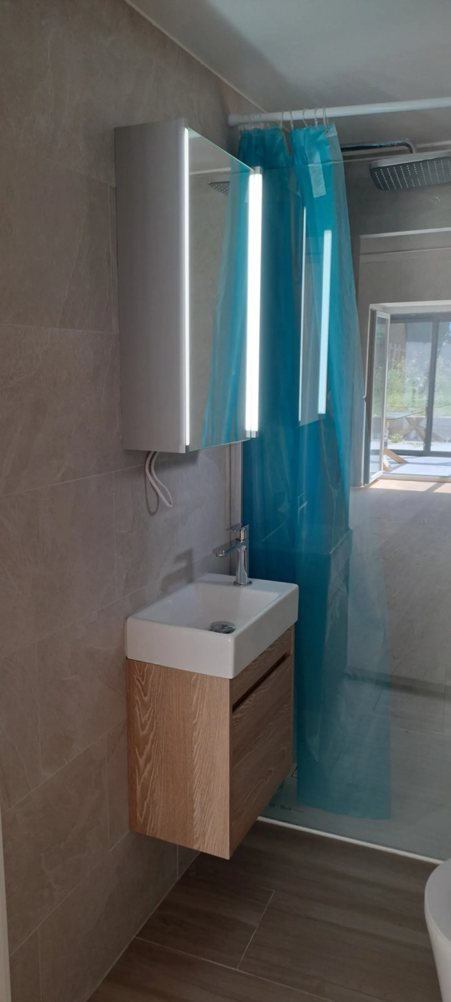 A Vendre 3 Pièces Pour Investisseur
Plein Centre
Evionnaz - Foto 7 di 37