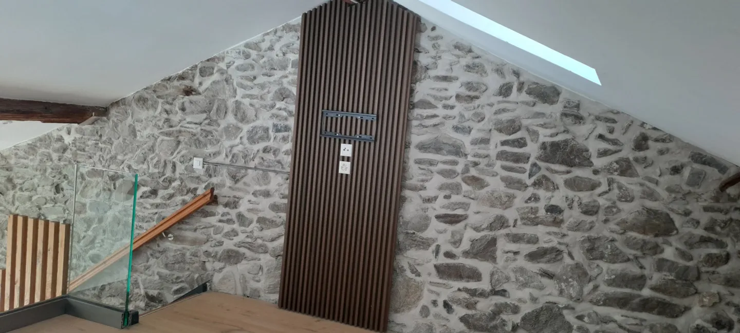 A Vendre 3 Pièces Pour Investisseur
Plein Centre
Evionnaz - Foto 14 di 37